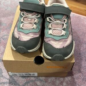 Girls Merrell hiking shoes size 13